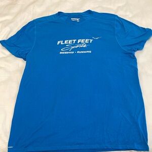 SAUCONY Fleet Feet Sports Men’s Running Shirt Size Medium EUC